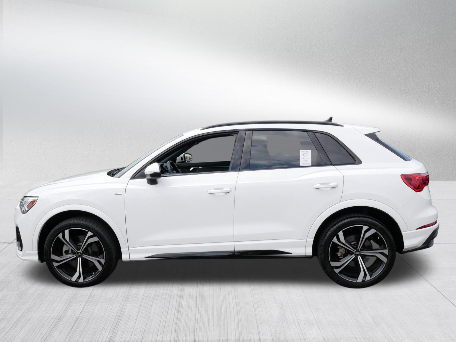 Used 2023 Audi Q3 2.0T Premium Plus w/ Premium Plus Package AWD/4WD image 4