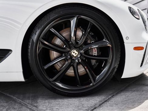 Used 2020 Bentley Continental GT AWD/4WD image 21