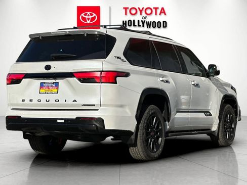 New 2026 Toyota Sequoia Platinum AWD/4WD image 4