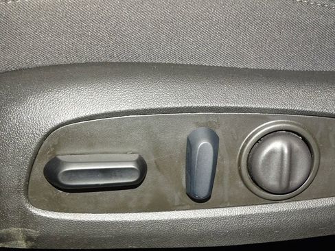 Used 2023 Chevrolet Malibu LT image 19