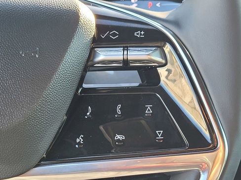 New 2026 Cadillac Vistiq Sport image 19