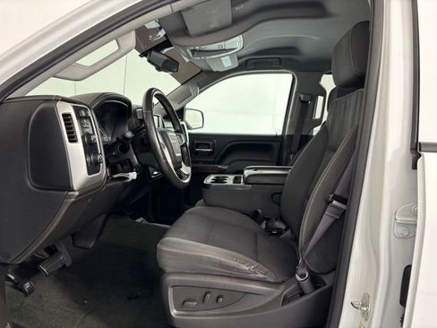 Used 2017 GMC Sierra 1500 SLE w/ SLE Value Package AWD/4WD image 10