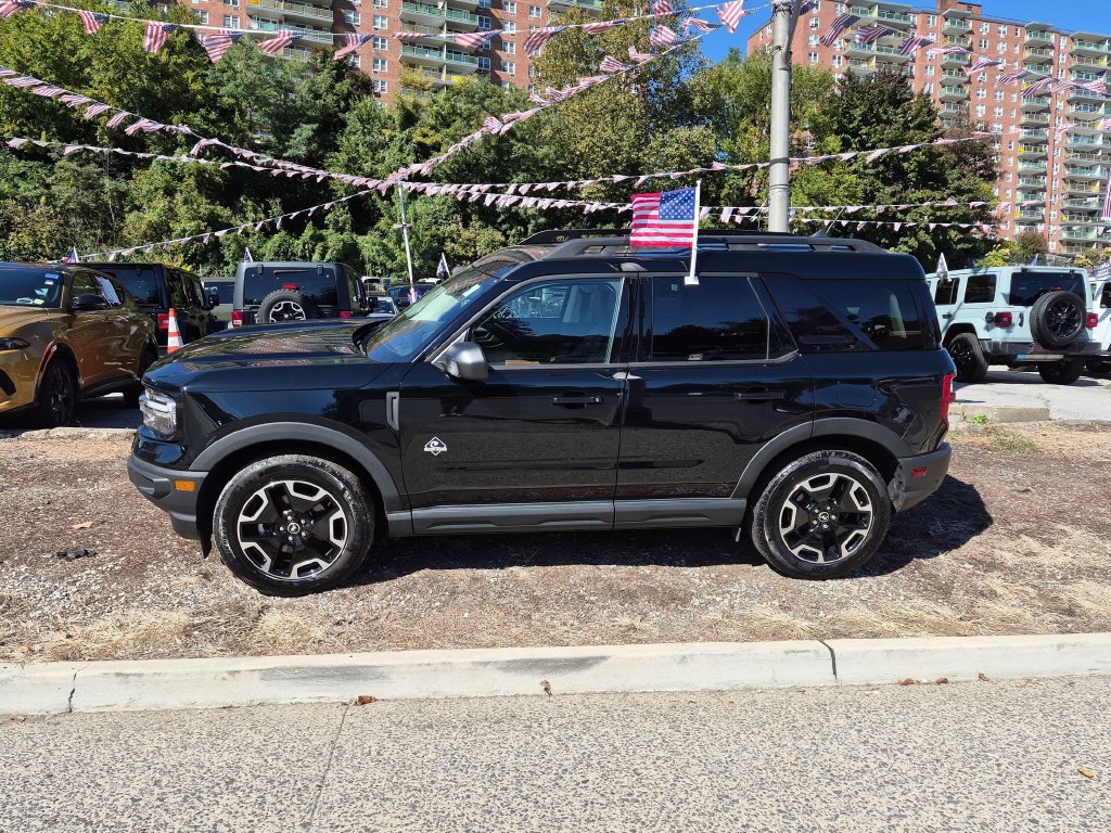 Used 2023 Ford Bronco Sport Outer Banks AWD/4WD image 11