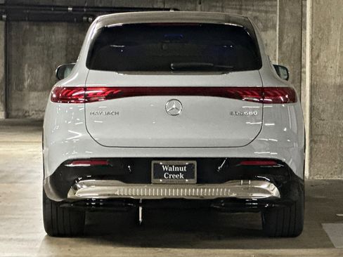 New 2025 Mercedes-Benz Maybach EQS 680 4MATIC image 9