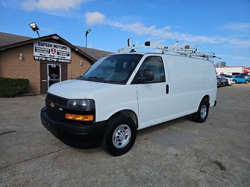 Used 2019 Chevrolet Express 2500 w/ Driver Convenience Package image 3