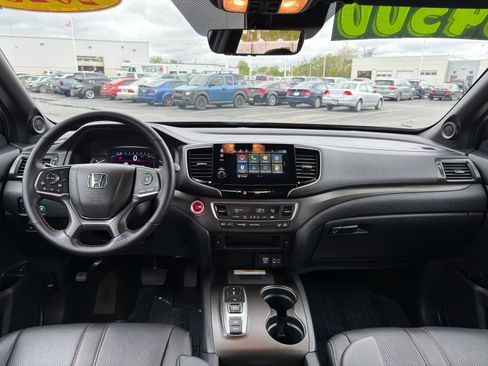 Used 2023 Honda Passport TrailSport image 33
