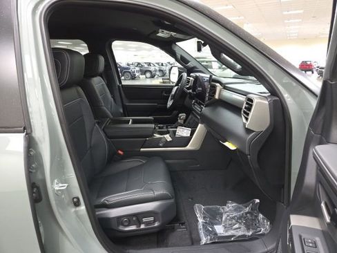 New 2026 Toyota Tundra Limited AWD/4WD image 8
