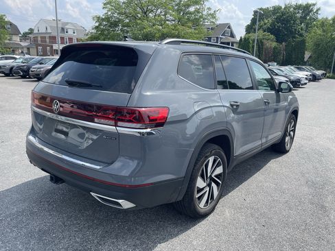 Used 2025 Volkswagen Atlas SE AWD/4WD image 7