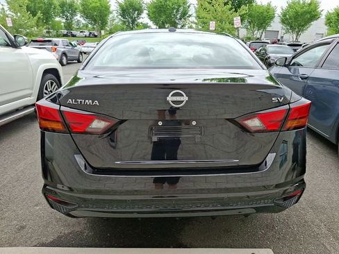Used 2024 Nissan Altima 2.5 SV FWD image 5