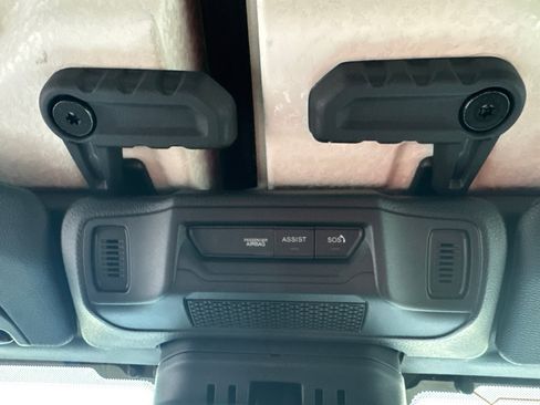 New 2026 Jeep Gladiator Sport image 8