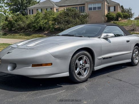 Used 1997 Pontiac Firebird Trans Am RWD image 22
