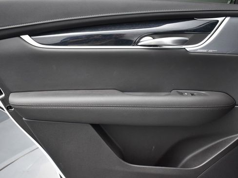 Certified 2024 Cadillac XT5 Premium Luxury w/ LPO, Floor Liner Package image 22