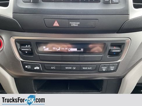 Used 2017 Honda Ridgeline RT image 22