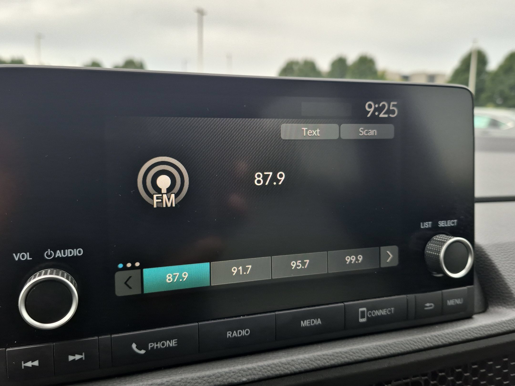 Used 2024 Honda CR-V EX image 18