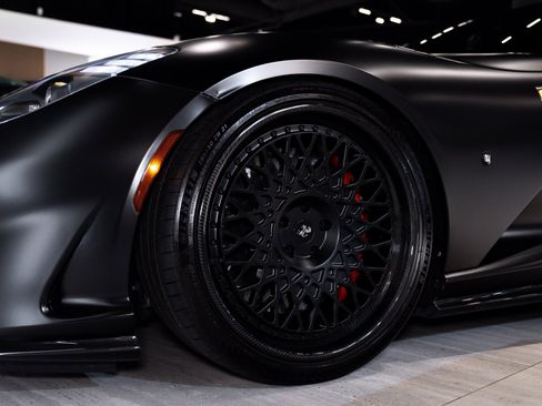 Used 2018 Ferrari 812 Superfast image 30