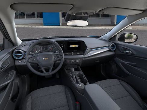New 2026 Chevrolet Trax LS FWD image 15