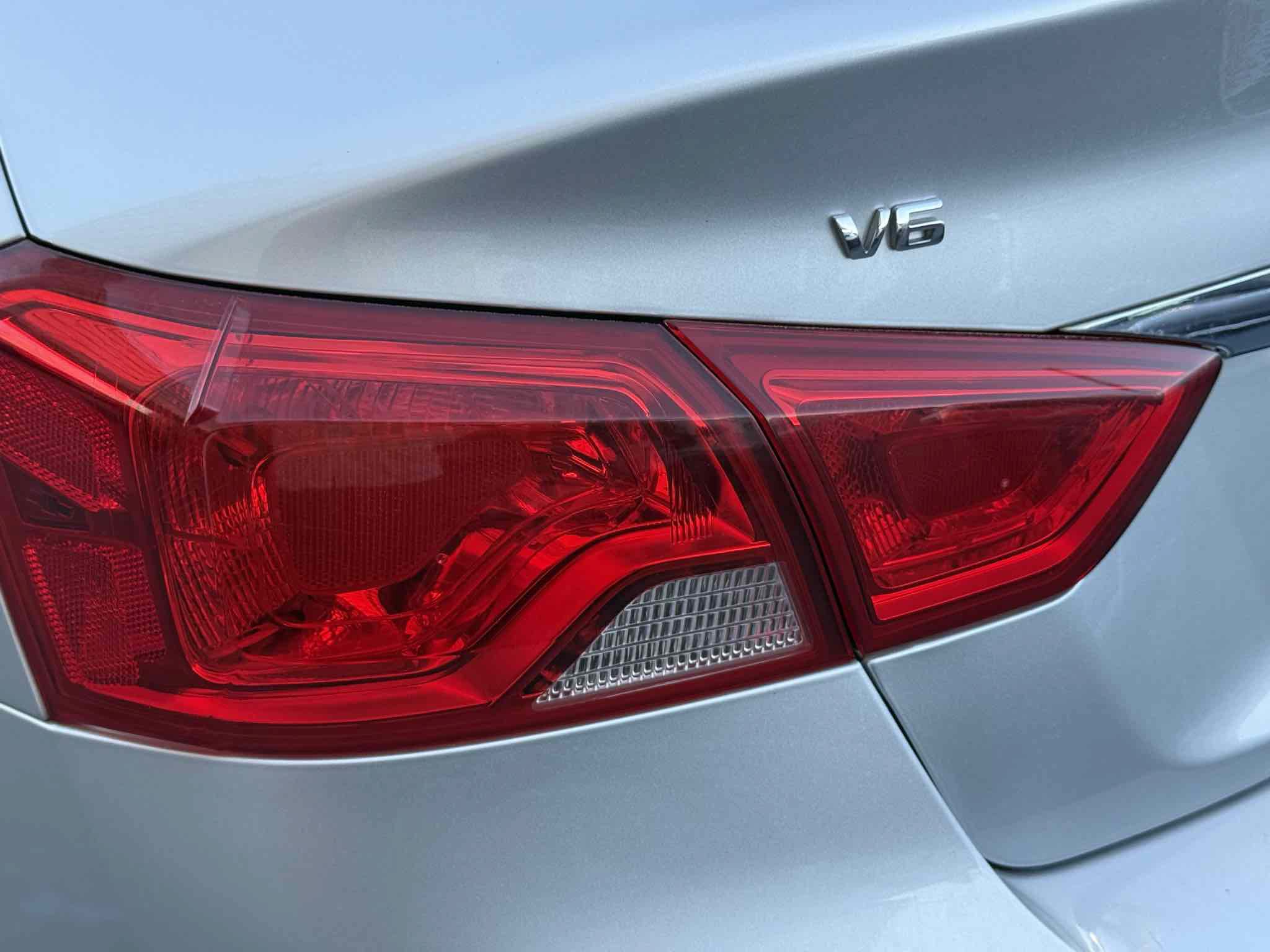 Used 2019 Chevrolet Impala Premier FWD image 8
