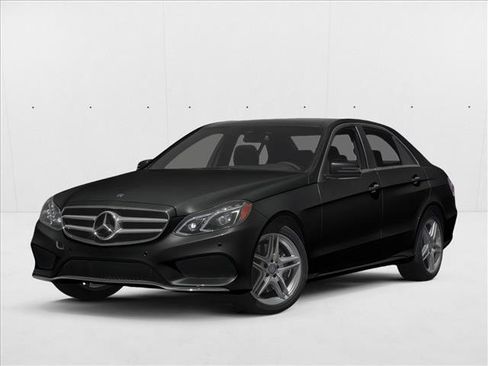 Used 2014 Mercedes-Benz E 350 Sedan image 1