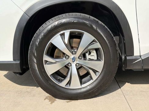 Used 2022 Subaru Ascent Premium w/ Convenience Package AWD/4WD image 10