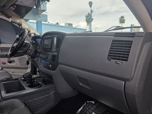 Used 2007 Dodge Ram 3500 Truck SLT w/ Navigation Convenience Group image 18