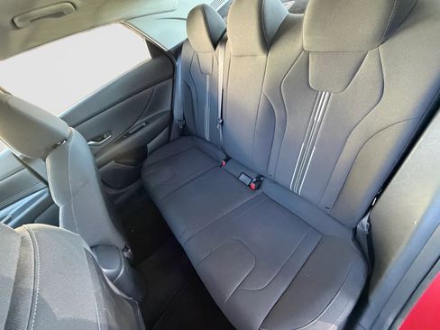 Used 2021 Hyundai Elantra SEL w/ Convenience Package image 13