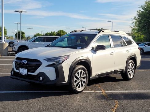 Used 2024 Subaru Outback Premium AWD/4WD image 10