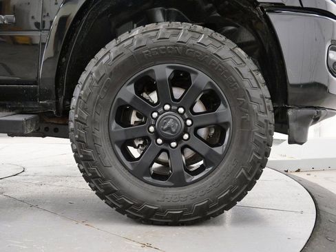 Used 2019 RAM 2500 Laramie w/ Black Appearance Package image 35