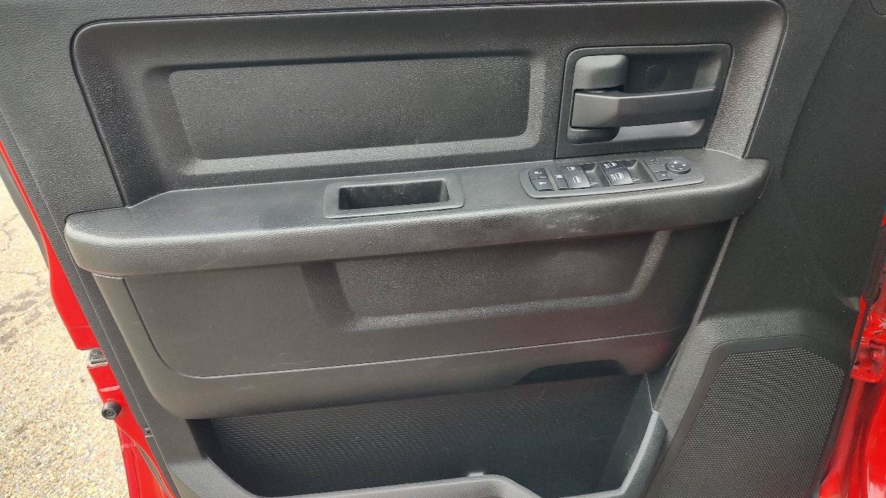 Used 2019 RAM 1500 Express w/ Express Value Package AWD/4WD image 8