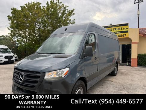 Used 2019 Mercedes-Benz Sprinter 170 image 1