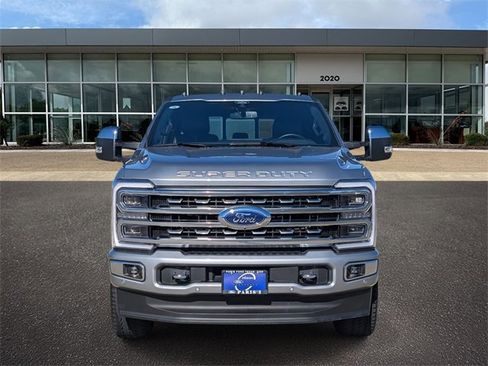 Certified 2024 Ford F250 Platinum image 2