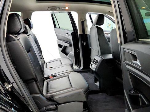 Used 2019 Volkswagen Atlas SEL image 18