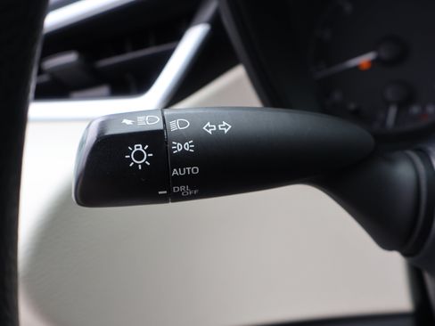 Used 2023 Toyota Corolla LE FWD image 30