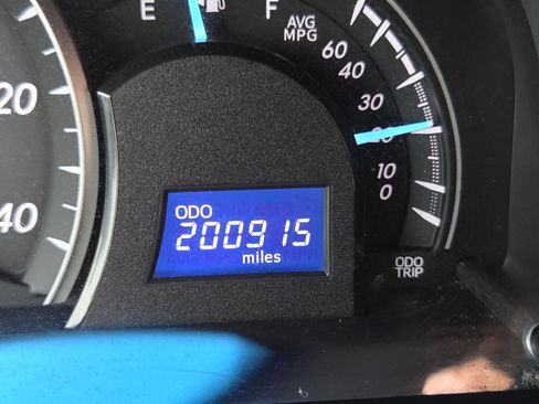 Used 2015 Toyota Camry XLE image 26