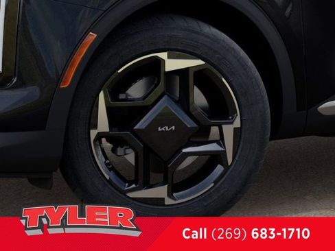 New 2026 Kia Sportage EX FWD image 10