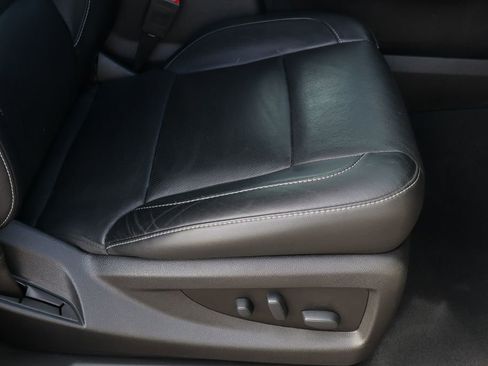 Used 2018 GMC Sierra 1500 SLT w/ SLT Premium Package image 28