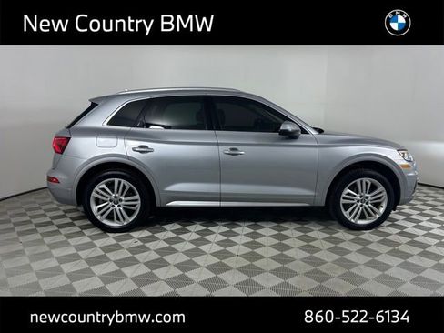 Used 2018 Audi Q5 2.0T Premium Plus w/ Premium Plus Package AWD/4WD image 8