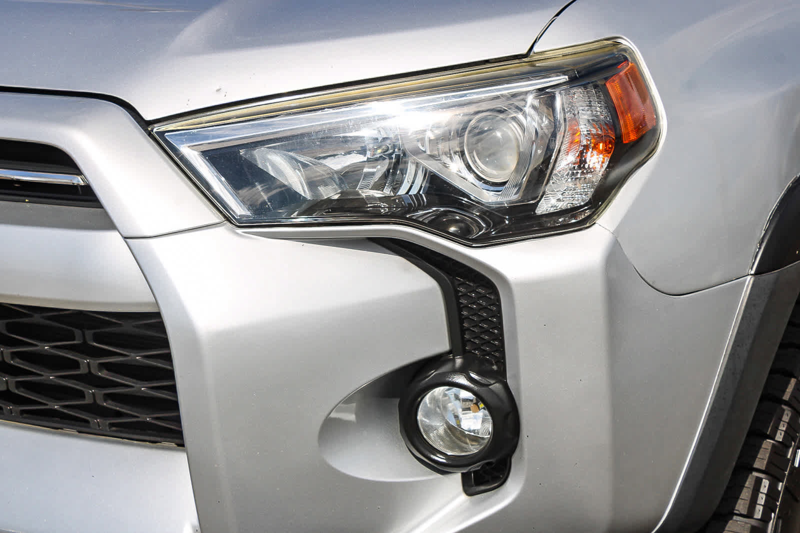 Used 2020 Toyota 4Runner TRD Off-Road Premium w/ Moonroof Package AWD/4WD image 10