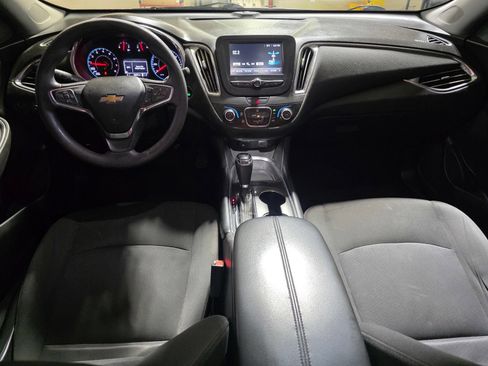 Used 2018 Chevrolet Malibu LT FWD image 11