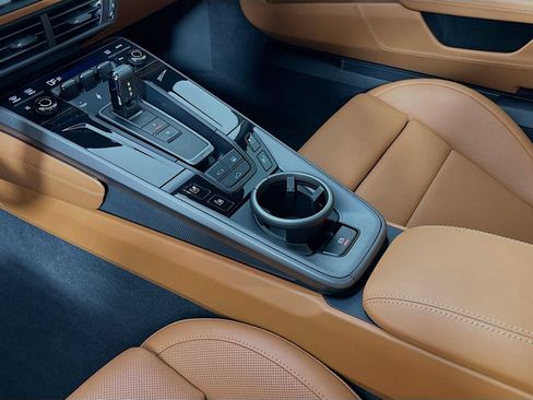 Certified 2025 Porsche 911 Carrera image 21