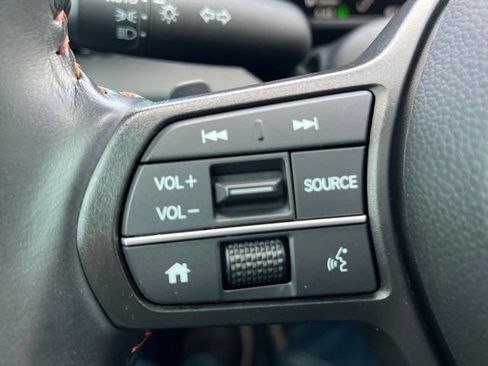 Used 2025 Honda CR-V Sport image 17
