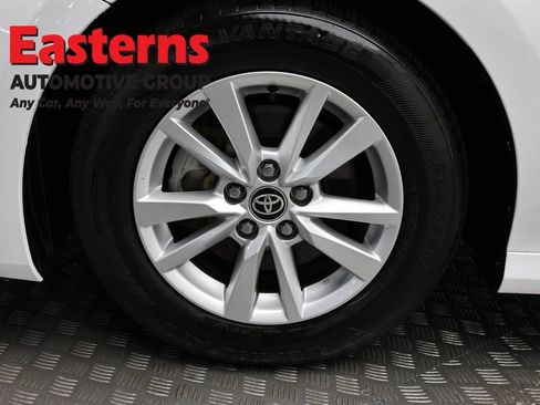 Used 2025 Toyota Camry LE FWD image 32