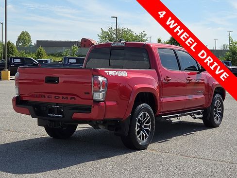 Used 2023 Toyota Tacoma TRD Sport w/ Technology Package AWD/4WD image 5