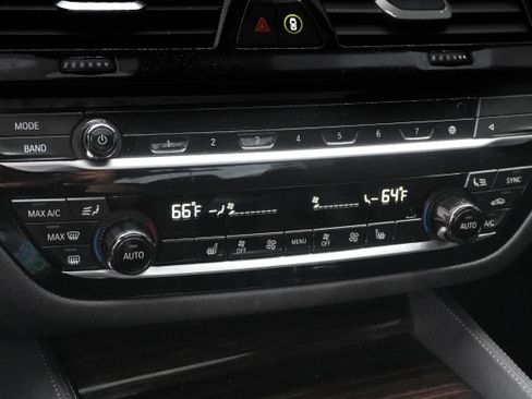 Certified 2023 BMW 540i w/ Executive Package image 26