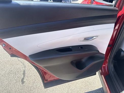 Used 2026 Hyundai Tucson SEL FWD image 18