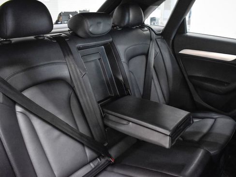 Used 2018 Audi Q3 2.0T Premium w/ Convenience Package AWD/4WD image 30