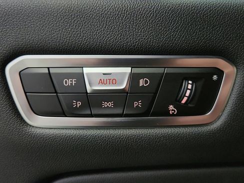 Used 2022 BMW X5 xDrive40i AWD/4WD image 26