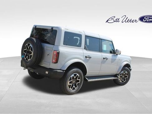 New 2026 Ford Bronco Outer Banks AWD/4WD image 3