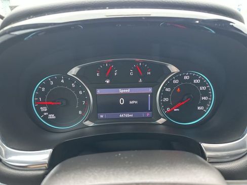 Used 2023 Chevrolet Traverse LT AWD/4WD image 12
