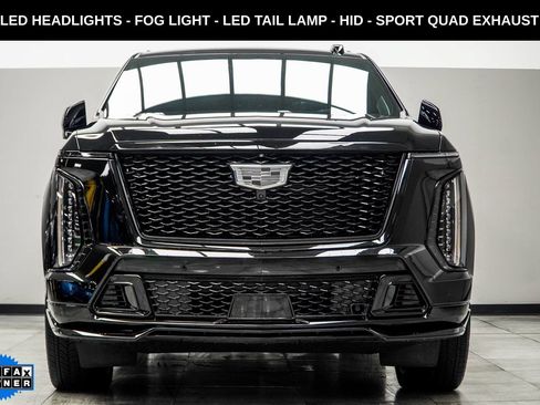 Used 2025 Cadillac Escalade V w/ LPO, ONYX Package AWD/4WD image 4