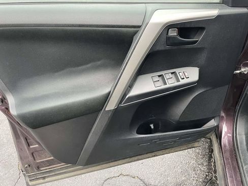 Used 2016 Toyota RAV4 LE image 25